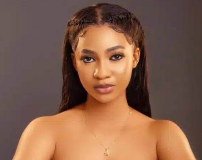 BBNaija 9 ‘You’re Apple Of My Eye’ Ozee Woos Victoria